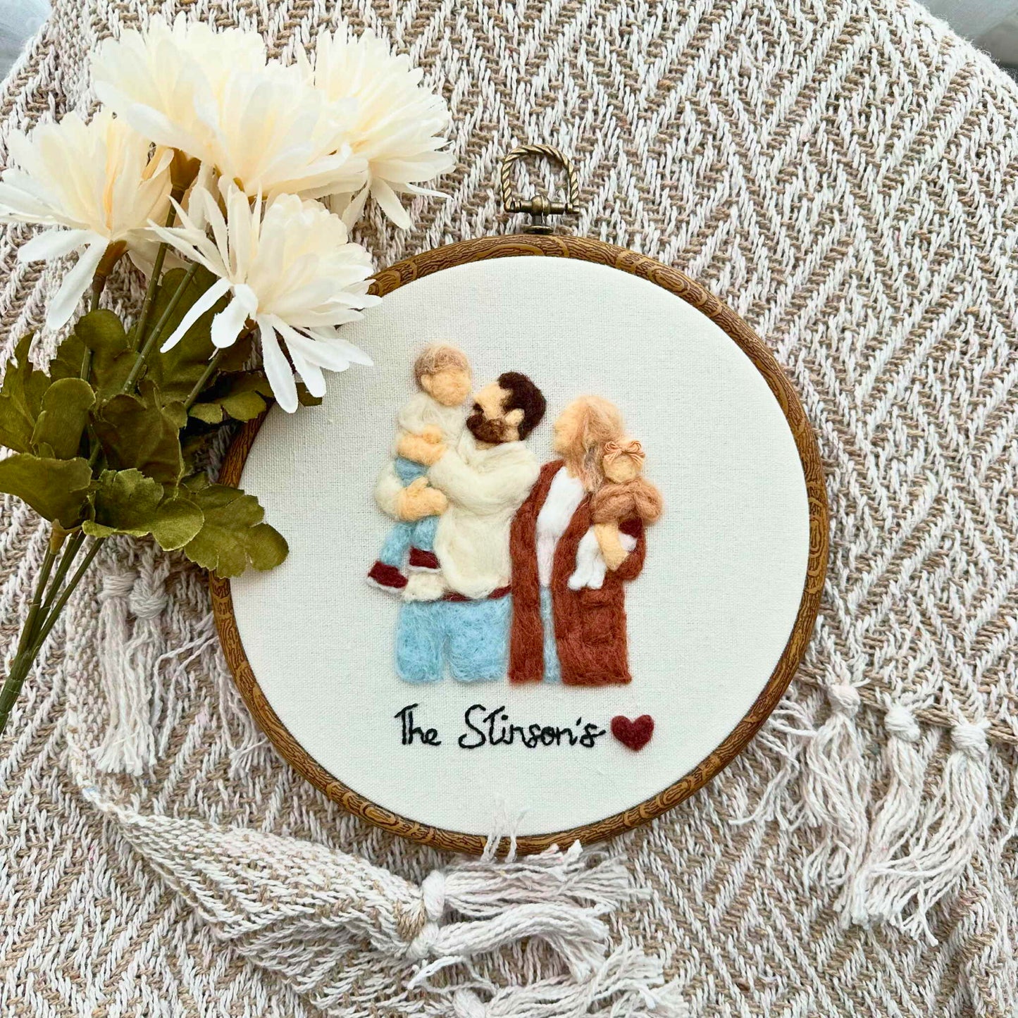 Portrait de famille personnalisé feutré à l'aiguille